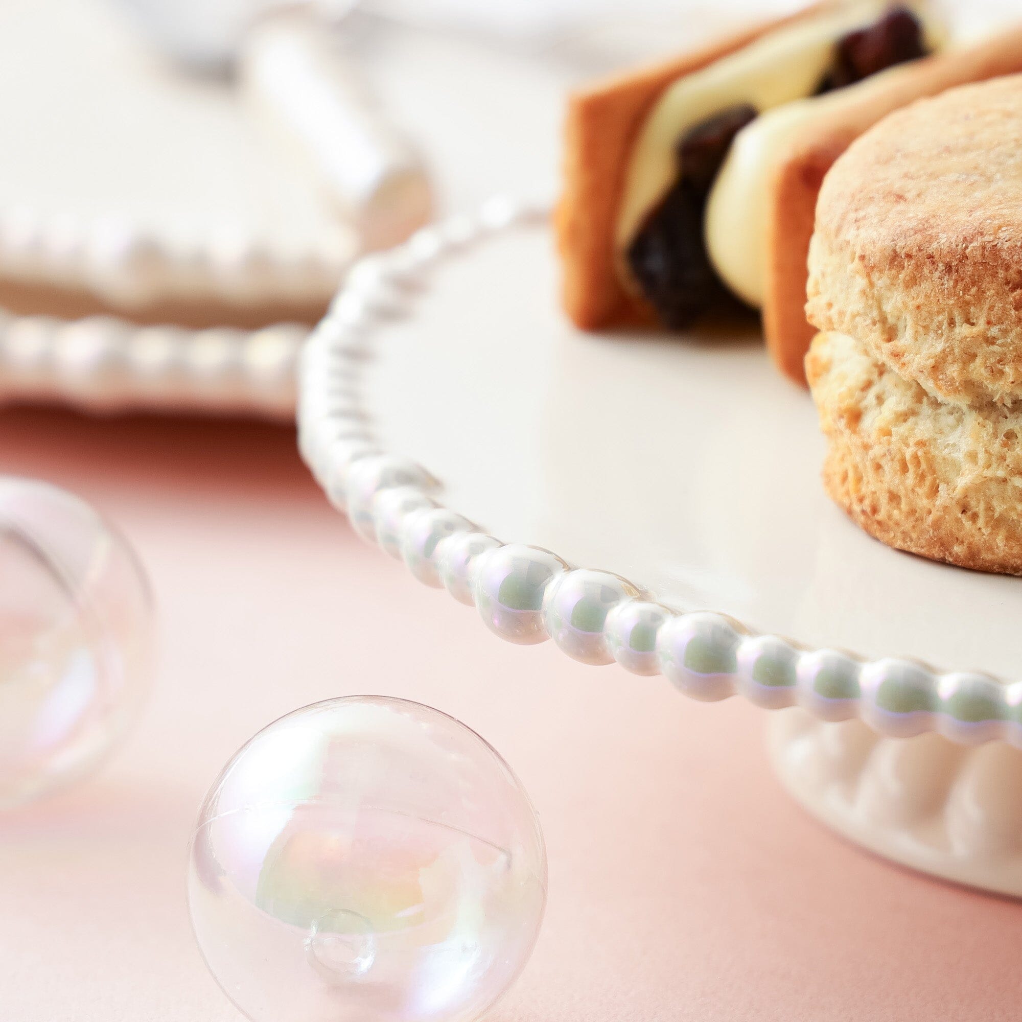 Pearl Cake Stand 1 Tier Beige