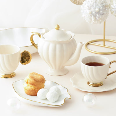 Shell Cup & Saucer Beige