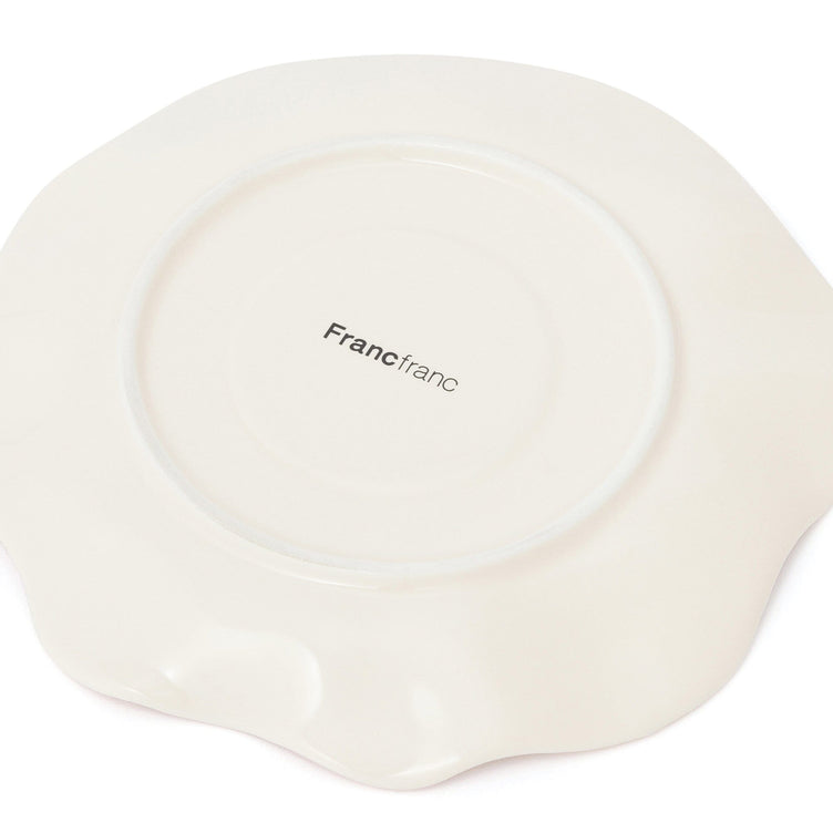 Shell Cup & Saucer Beige