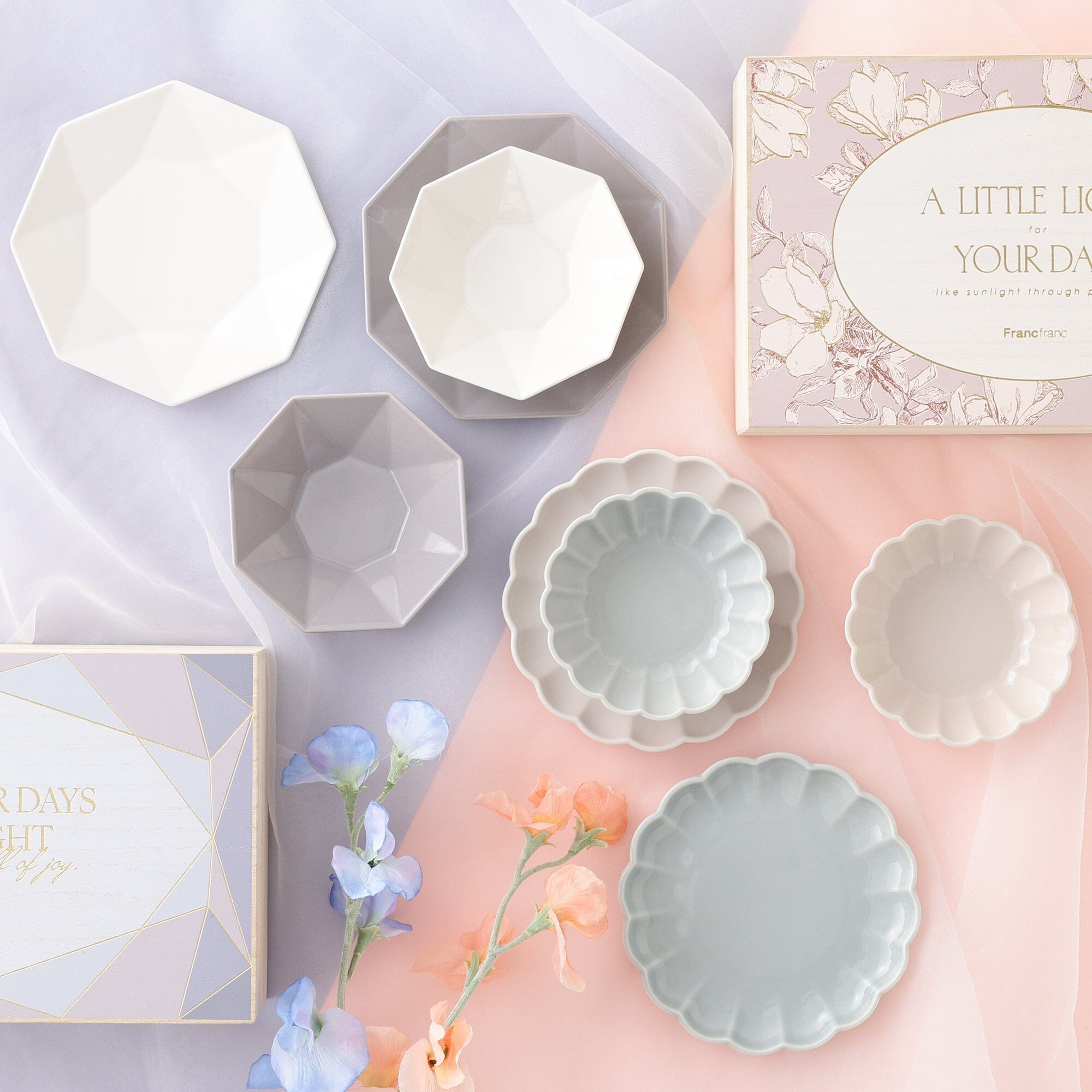 Pair Gift Set Plates &  Bowls Diamond