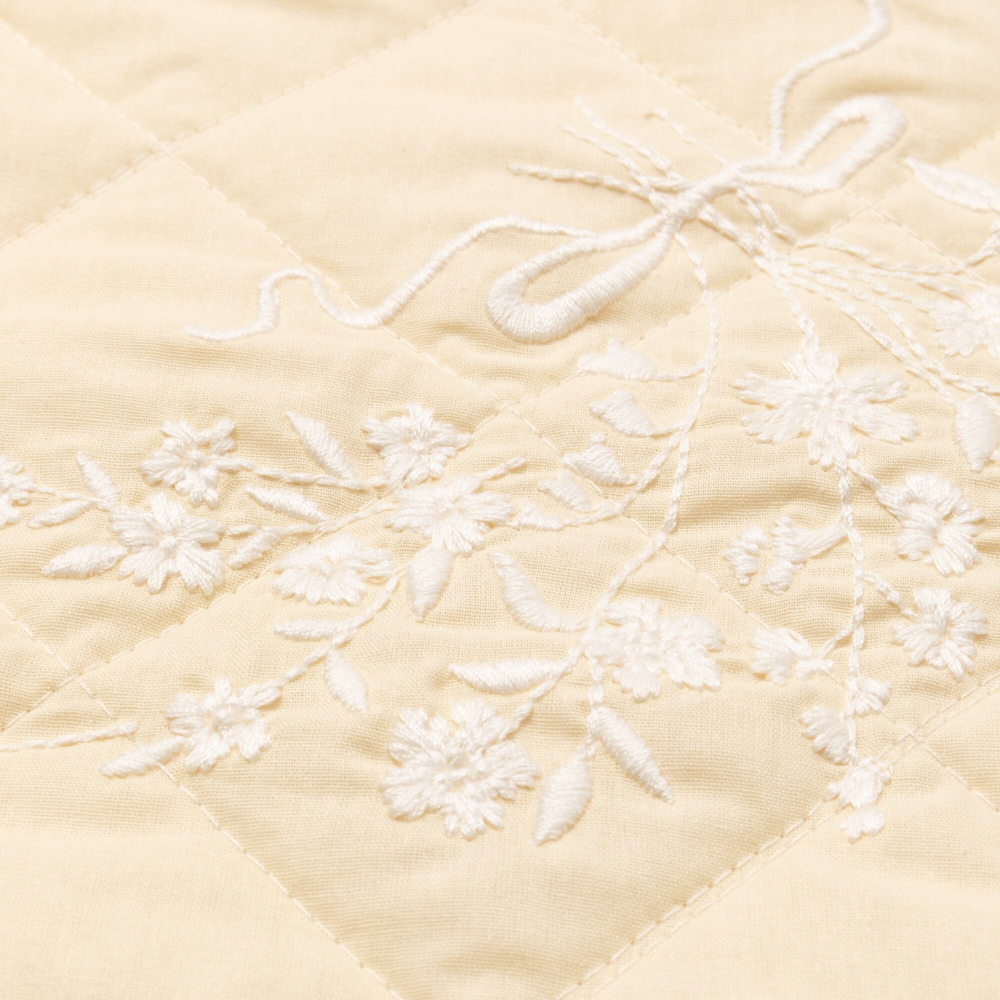 Multi Cover Embroidery Scallop Pattern Medium Yellow