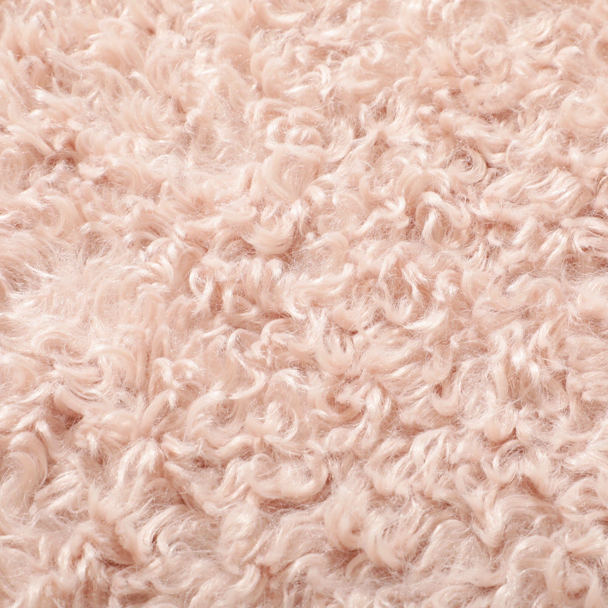 Curlfur Rug Small 1400×1000 Pink