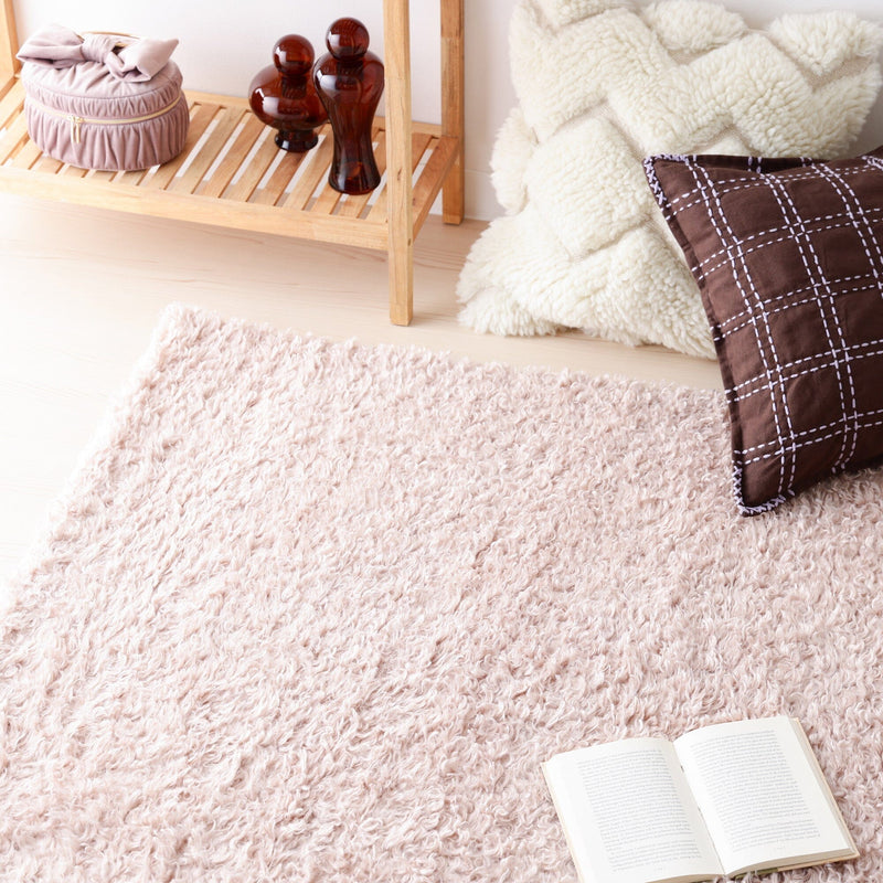 Curlfur Rug Medium 2000×1400 Pink