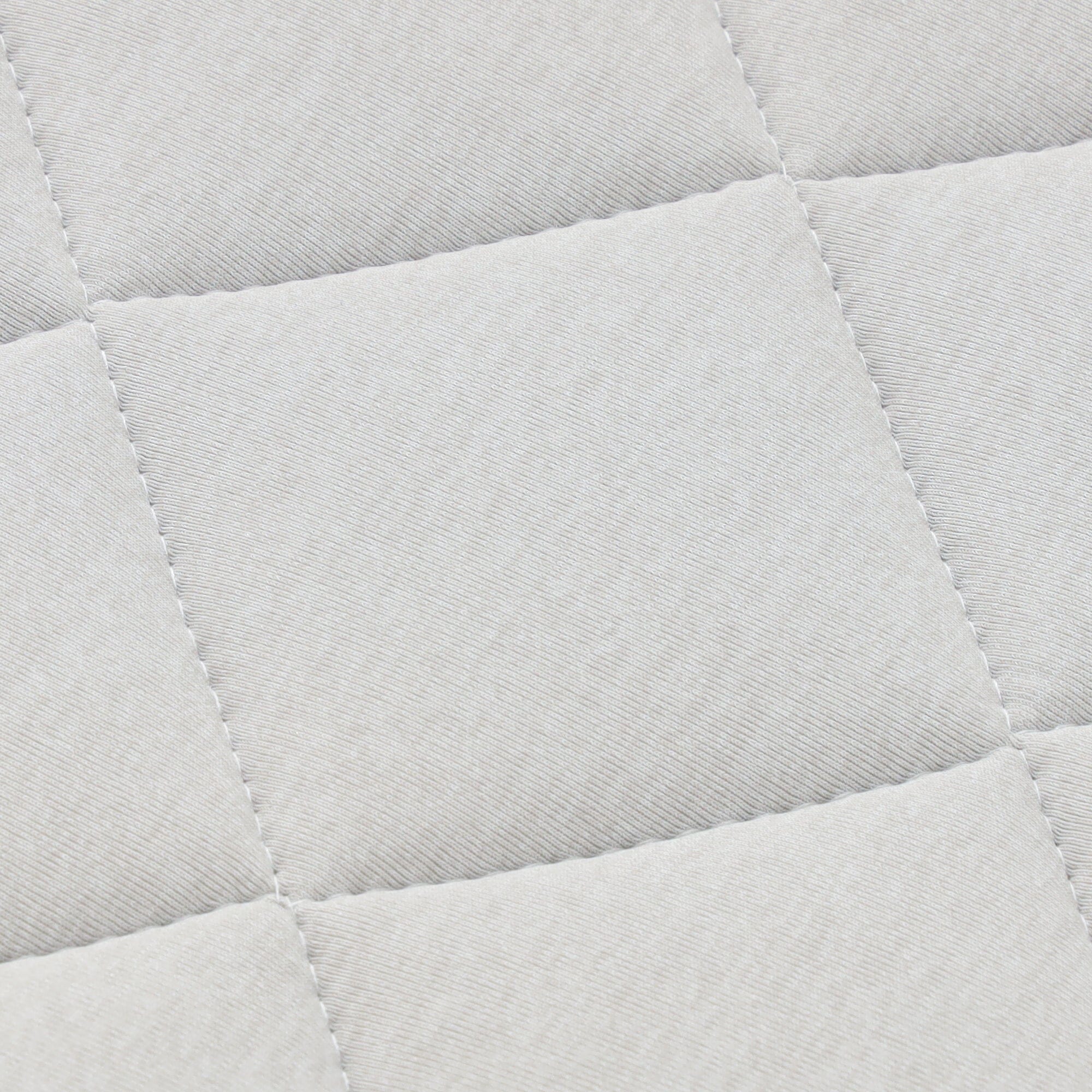 Cool Quilt Rug With Frills Medium Light Gray