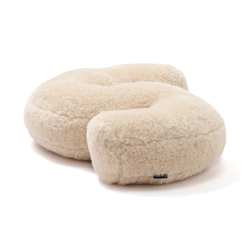 Wriggling Cushion Beige