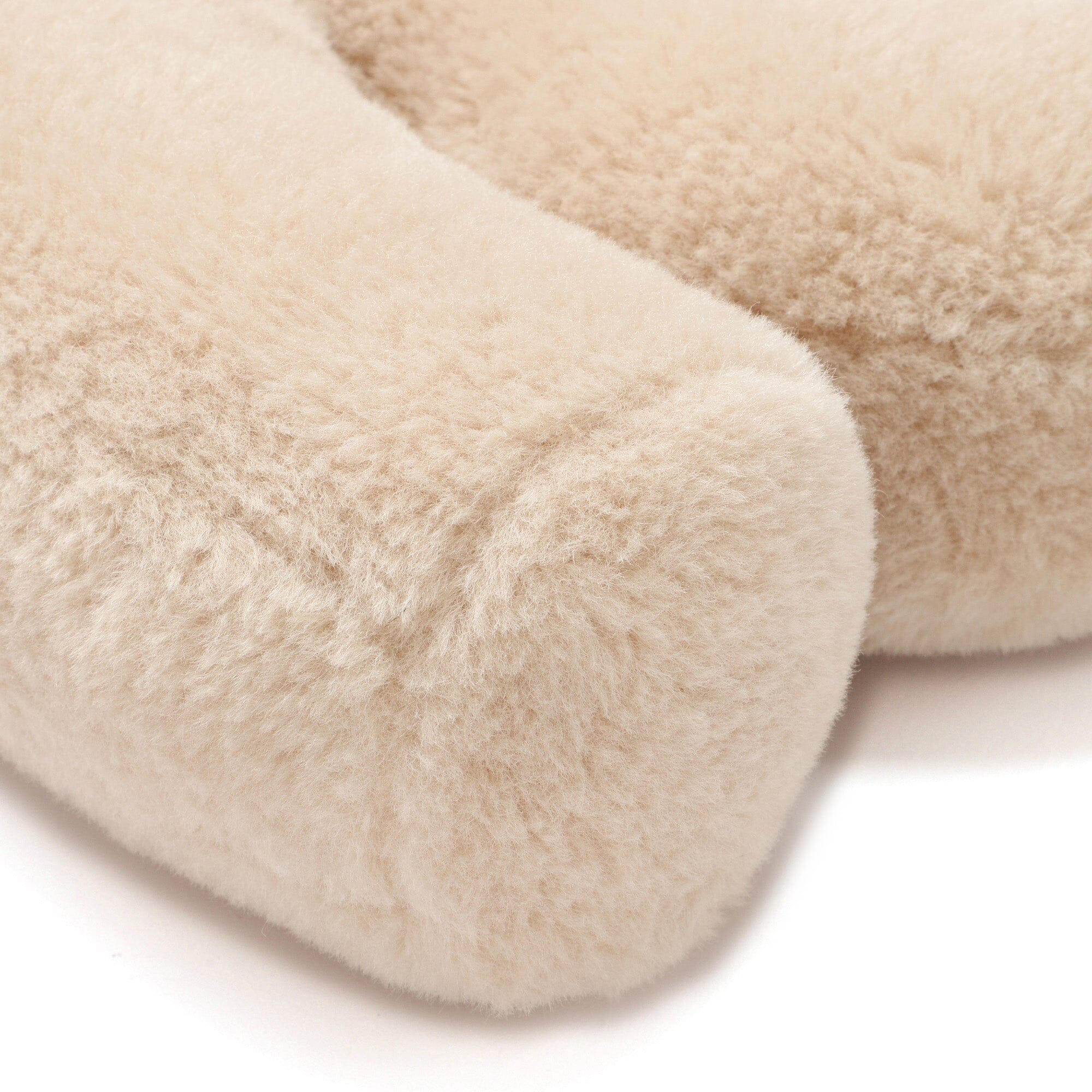 Wriggling Cushion Beige