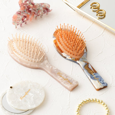Oval Hair Brush Ivory