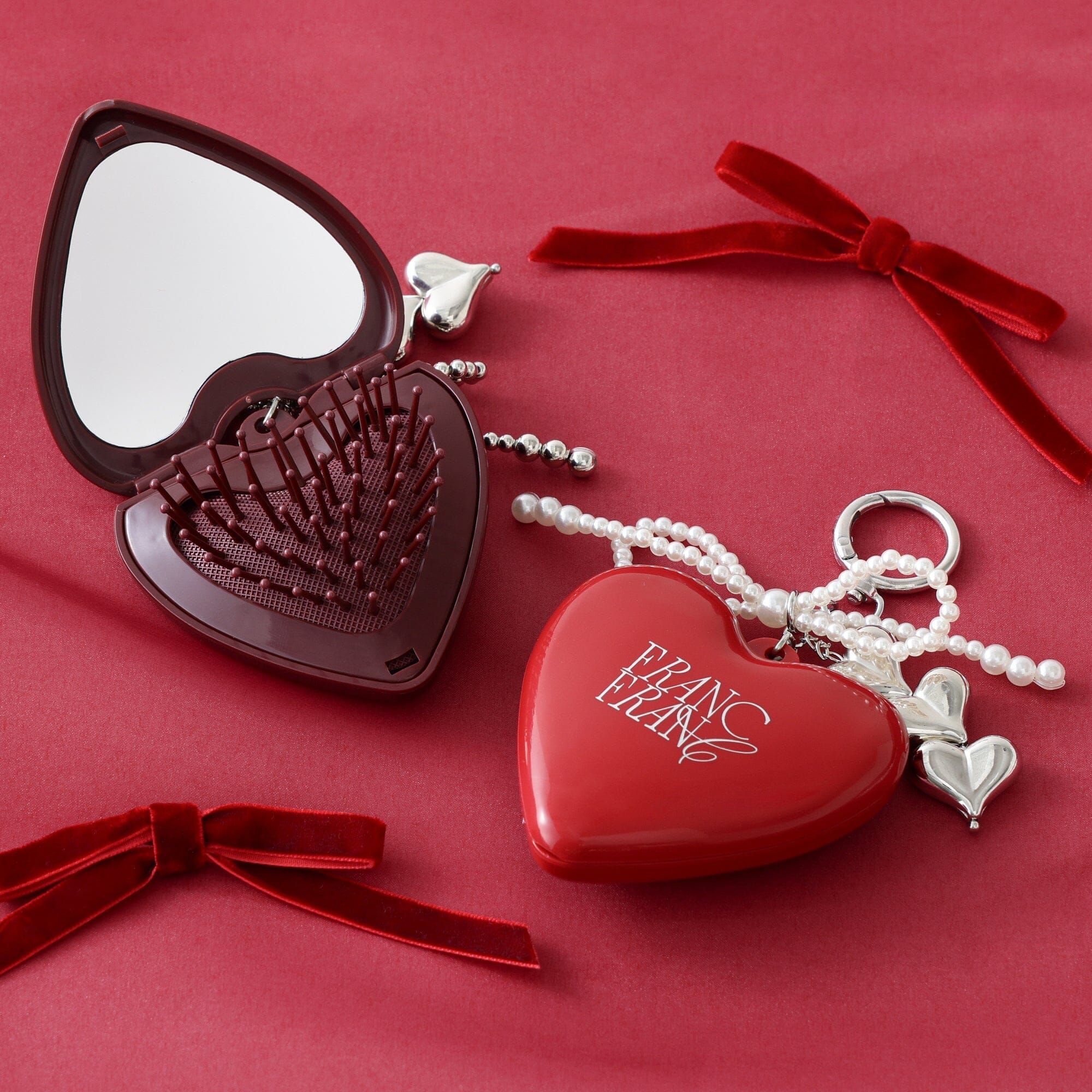 Mirror & Brush With Charm Red