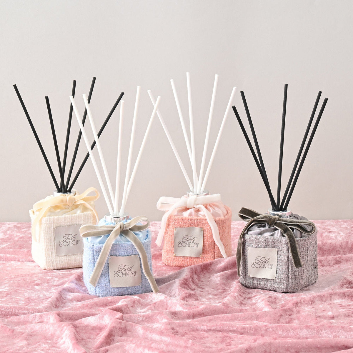 Twill Comfort Fragrance Diffuser Pink (Elegant rose and amber scent)
