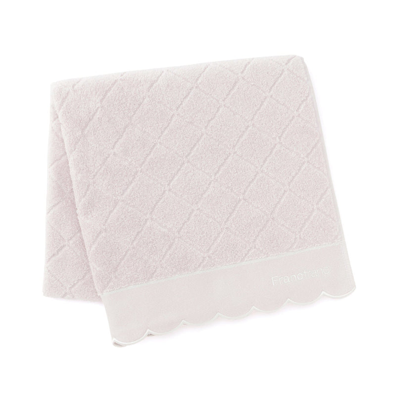 Antibacterial And Deodorizing Quilted Scallop Bath Towel, Pink