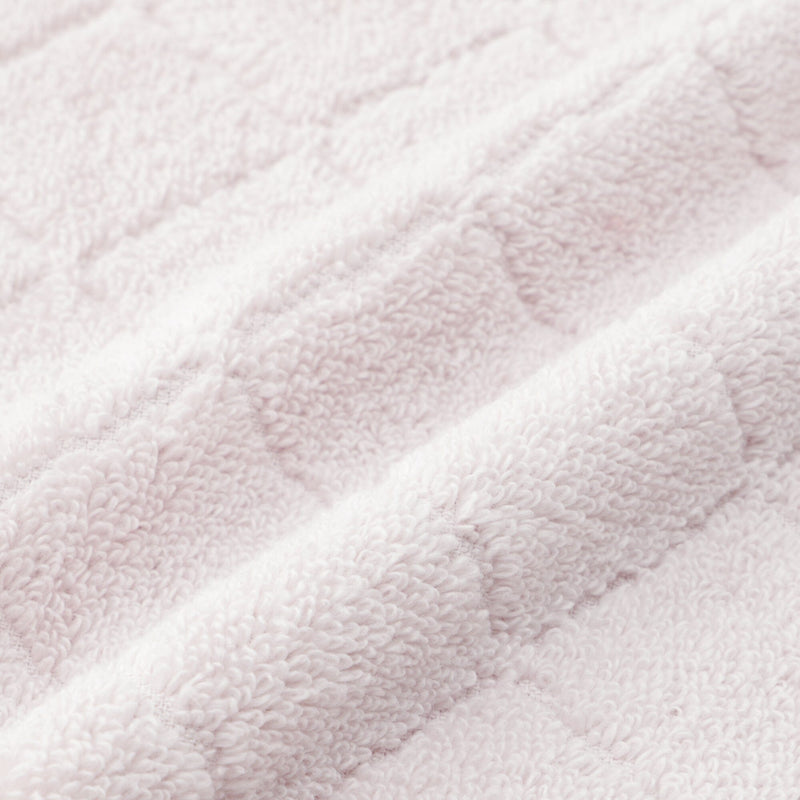 Antibacterial And Deodorizing Quilt Scallop Bath Towel, Pink