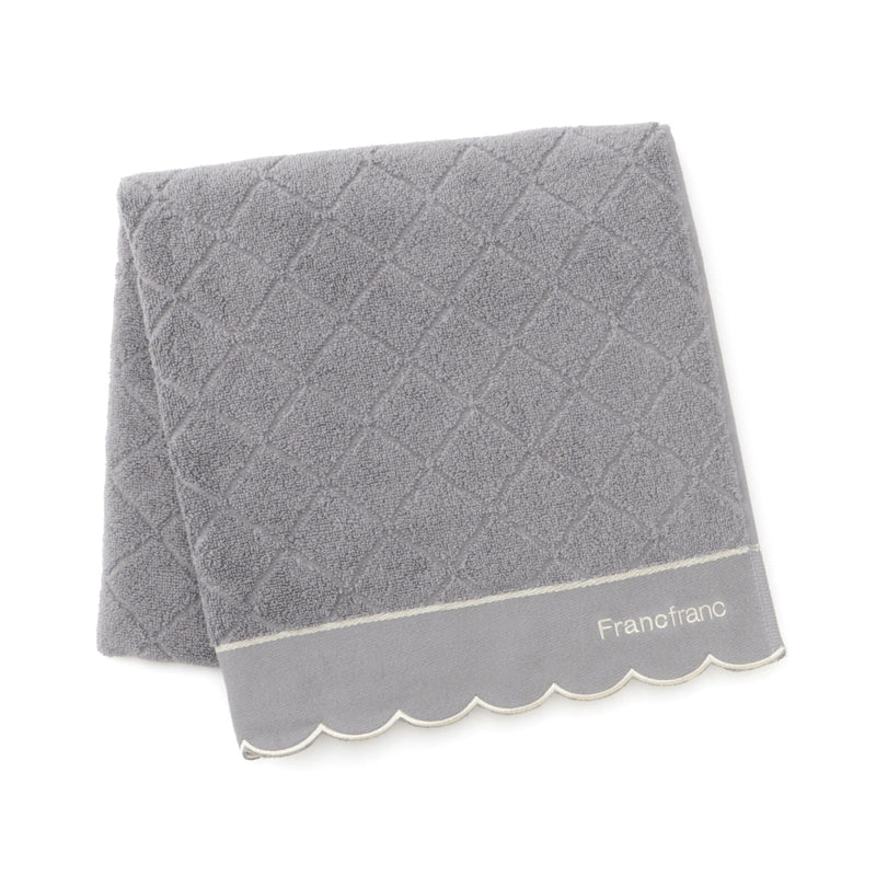 Antibacterial And Deodorizing Quilted Scallop Bath Towel, Grey