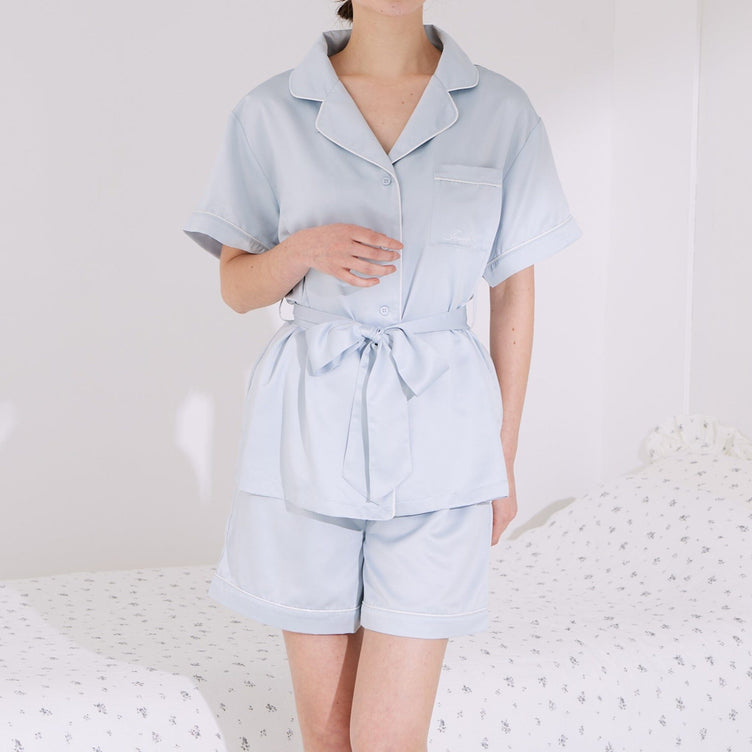 Hyaluronic Acid-Processed Short-Sleeve Shorts Pajamas With Embroidered Logo Light Blue