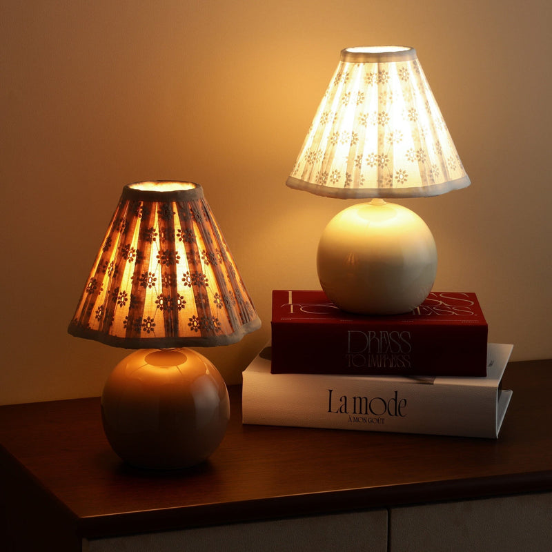 Lace Shade Mini Lamp White