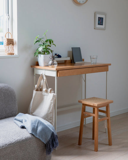 Amu Stool