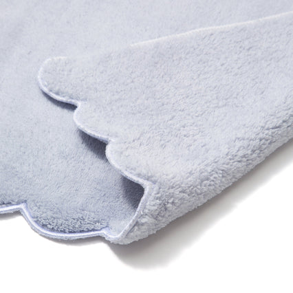 MICROFIBER BATH TOWEL SCALLOP LIGHT BLUE