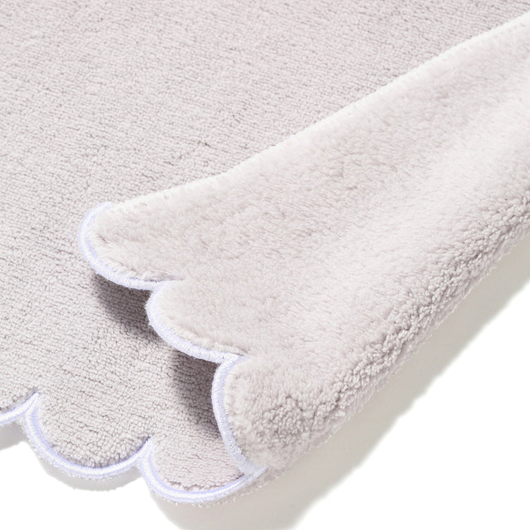 MICROFIBER FACE TOWEL SCALLOP GRAY